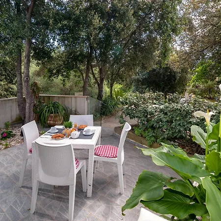 Maison27 Πανσιόν